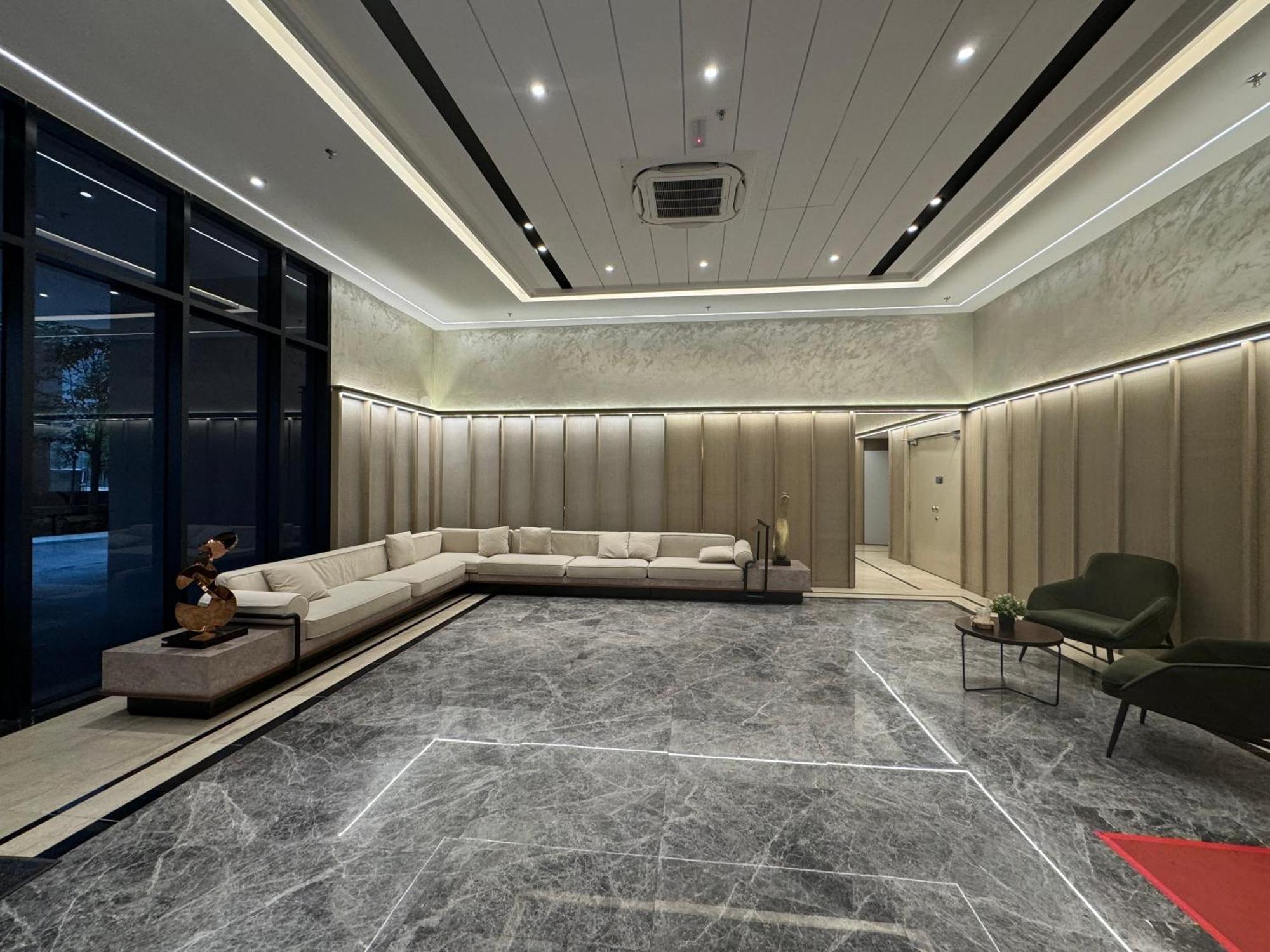 Apartment Agile Lux Kl *